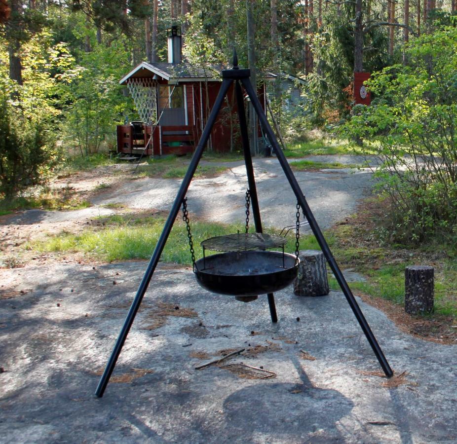 Tamminiemen Lomamoekit Villa Kustavi Buitenkant foto