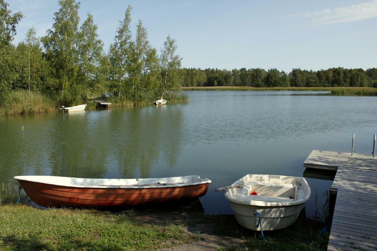 Tamminiemen Lomamoekit Villa Kustavi Buitenkant foto